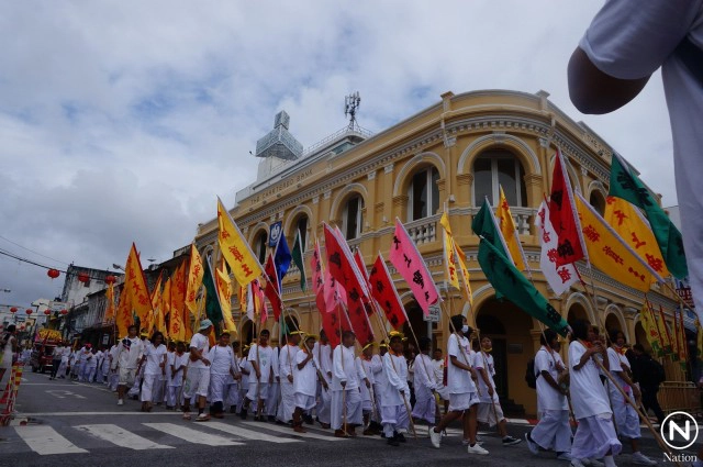 ม้าทรงโชว์รอบเมือง เทศกาลกินเจภูเก็ต