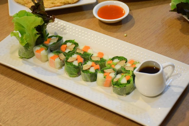 อร่อยปักหมุด : Loving Hut ร้านอาหารเจ ปากทางเข้าซอยวัชรพล รามอินทรา 49-51