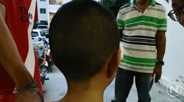 เพื่อนบ้านโหด!
โมโหลูกชายถูกแกล้งร้องไห้
ซ้อมเด็ก7 ขวบน่วม คลิปว่อนโซเชียล
