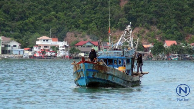 จับเรือประมงเวียดนาม 3 ลำ พร้อมลูกเรือ 14 คน ลักลอบจับปลาน่านน้ำไทย