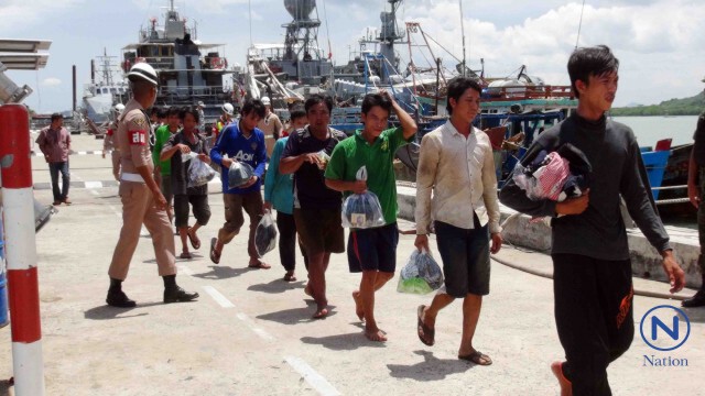 จับเรือประมงเวียดนาม 3 ลำ พร้อมลูกเรือ 14 คน ลักลอบจับปลาน่านน้ำไทย