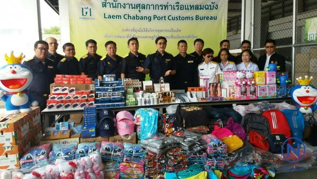 ศุลกากรจับสินค้าละเมิดลิขสิทธิ์-สินค้าต้องห้าม
เสียหายกว่า 100 ล้านบาท