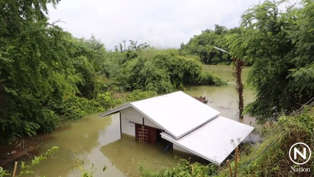 เขื่อนป่าสักระบายน้ำ 700 ลบ.ม. ชาวบ้านท้ายเขื่อนเตรียมเก็บของขึ้นที่สูง