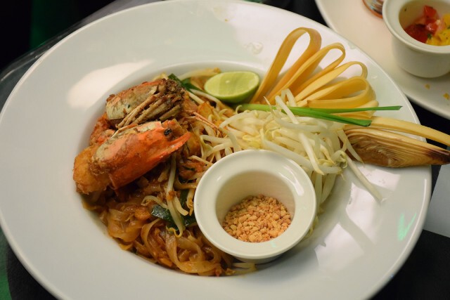 อร่อยปักหมุด : Dee Lounge เลานจ์บรรยากาศสบายๆ โนโวเทล เพลินจิต