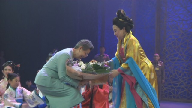 บรรยากาศละครเวทีม่านประเพณี ประกาศิต อาญาสวรรค์ รอบการกุศล