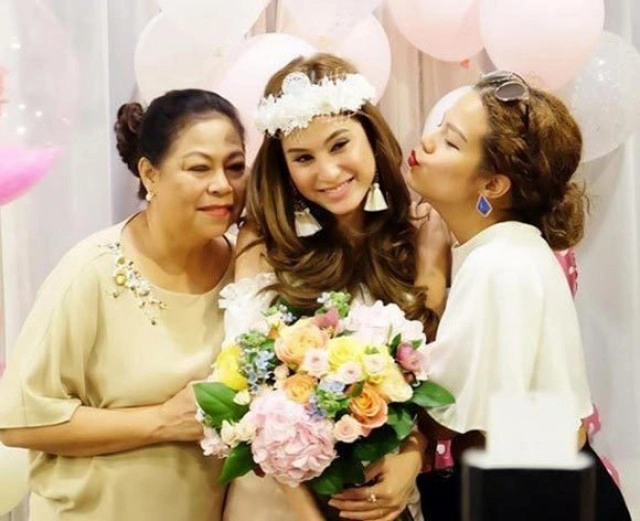 ครอบครัวอลเวงของ "ขวัญ อุษามณี"