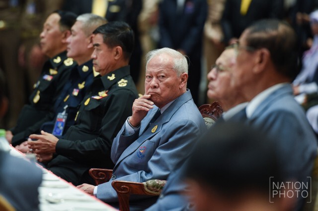 "ป๋าเปรม" เปิดโครงการสานใจไทยสู่ใจใต้ รุ่น 29
