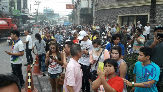 ไฟไหม้ร้านปิ้งย่าง
ห้างดังกลางเมืองศรีราชา