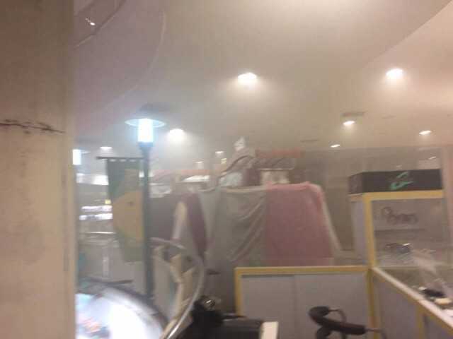 ไฟไหม้โรบินสัน ศรีราชา จนท.เร่งดับ