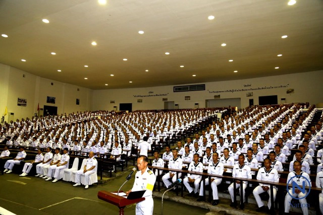 นักเรียนจ่าทหารเรือ สวดมนต์ถวายพระพร "ในหลวง" ให้ทรงหายจากพระอาการประชวร
