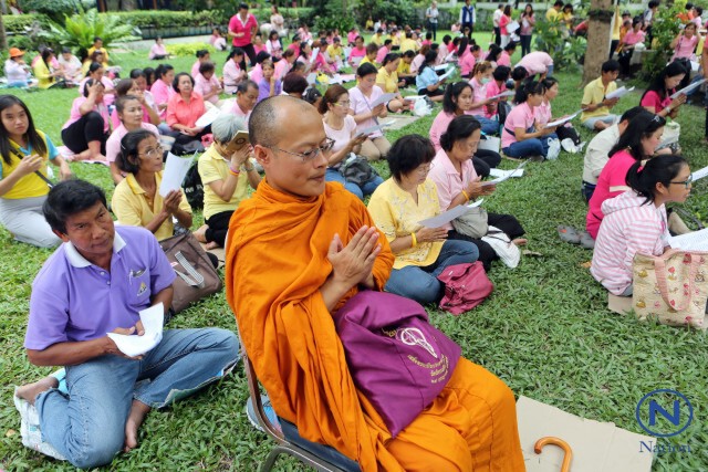 "พสกนิกรชาวไทย" ร่วม สวดมนต์ ขอพระพร"ในหลวง"