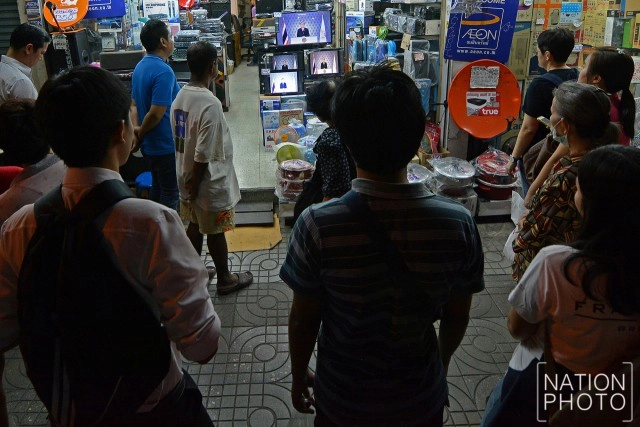 ลำดับภาพ : ครบ 1 เดือน..."ในหลวง" เสด็จสวรรคต