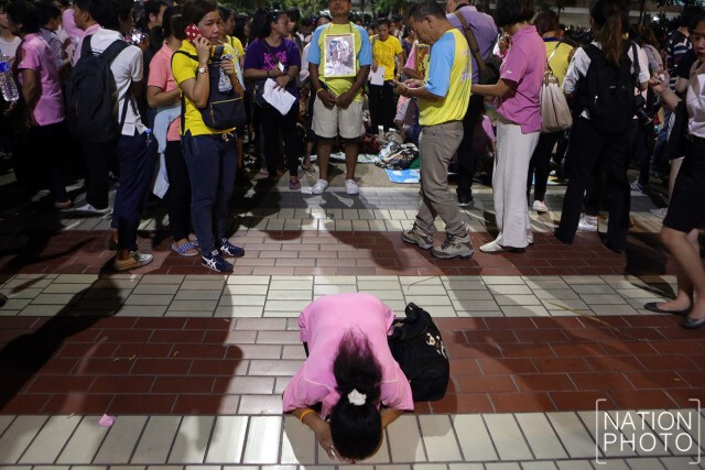 ประชาชนแน่นศิริราช-พื้นที่โดยรอบ ร่วมแสดงความจงรักภักดี