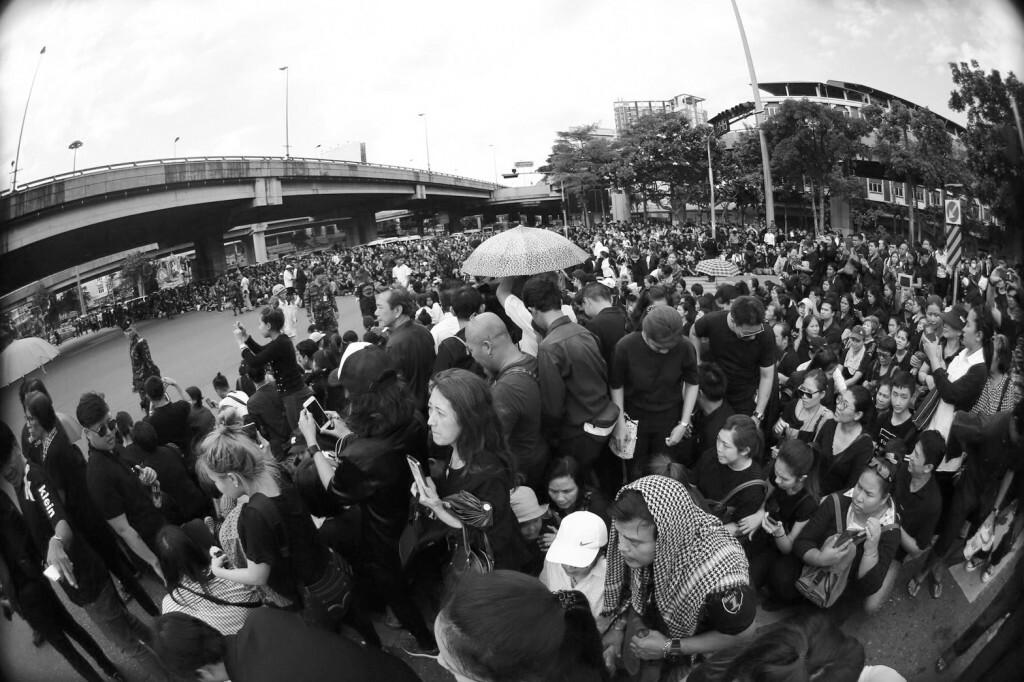 บรรยากาศสี่แยกอรุณอัมรินทร์ เวลา 13.00 น.