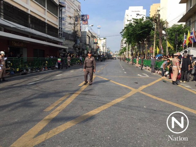 ประชาชน ร่วมอาลัยในหลวงภูมิพลอดุลยเดช