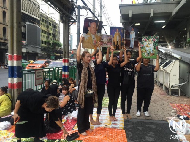 บรรยากาศที่รพ.ศิริราช เป็นไปด้วยความโศกเศร้า