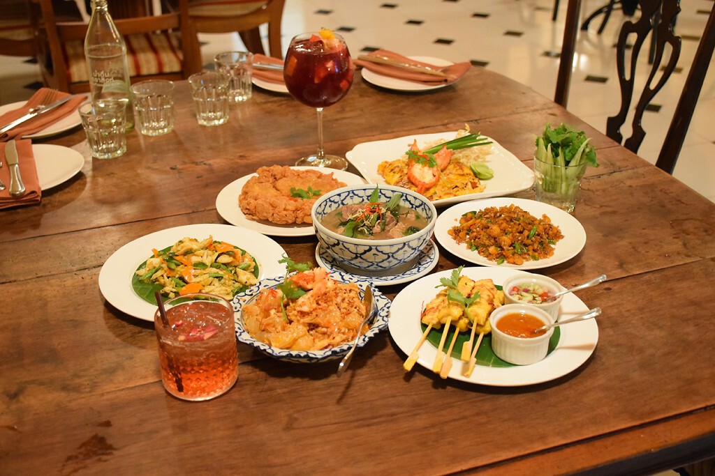 อร่อยปักหมุด : ร้าน รศ. 234 ร้านอาหารไทย สไตล์คลาสสิกร่วมสมัย มุมอบอุ่นในสุขุมวิท อร่อยปักหมุด : ร้าน รศ. 234 ร้านอาหารไทย สไตล์คลาสสิกร่วมสมัย มุมอบอุ่นในสุขุมวิท