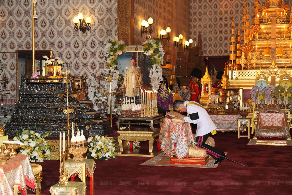 สมเด็จพระบรมฯ เสด็จฯ บำเพ็ญพระราชกุศลสัตตมวารพระบรมศพ สมเด็จพระบรมฯ เสด็จฯ บำเพ็ญพระราชกุศลสัตตมวารพระบรมศพ