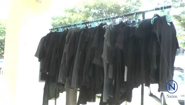 "ซูซี่-สุษิรา" ชวนปชช. ย้อมผ้าฟรี
คณะวิจิตรศิลป์ มช.