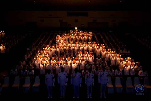 ชุมพลทหารเรือ จัดกิจกรรม
"จุดเทียนเก้า เหล่าชุมพล"ถวายอาลัยพ่อหลวง