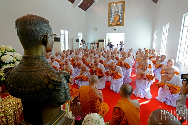 พิธีบรรพชาอุปสมบทหมู่
อุทิศถวายเป็นพระราชกุศลแด่ในหลวงร.๙
ที่วัดพระราม 9