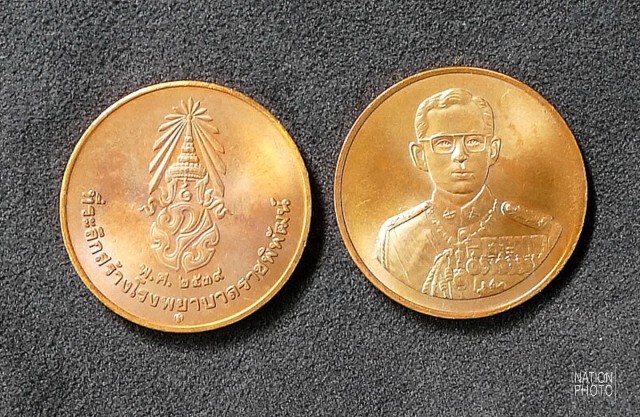 วัดศรีสุดาราม กทม.
เตรียมเปิดให้ ปชช.เข้าสักการะพระบรมรูป
"ในหลวง ร.9" ขณะทรงพระผนวช