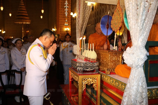 สมเด็จพระบรมฯ เสด็จพระพิธีธรรมสวดพระอภิธรรมพระบรมศพ