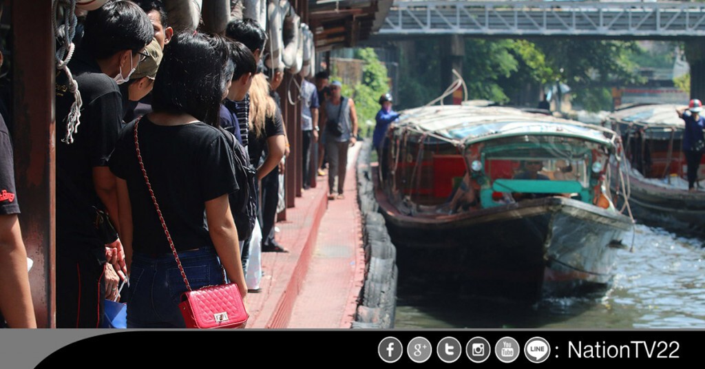 บรรยากาศที่ท่าเทียบเรือประตูน้ำ บรรยากาศที่ท่าเทียบเรือประตูน้ำ