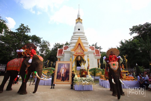 ขบวนอัญเชิญพระแก้วสว่างแดนดิน มาประดิษฐาน ณ เจดีย์เขมาสโยนุสรณ์