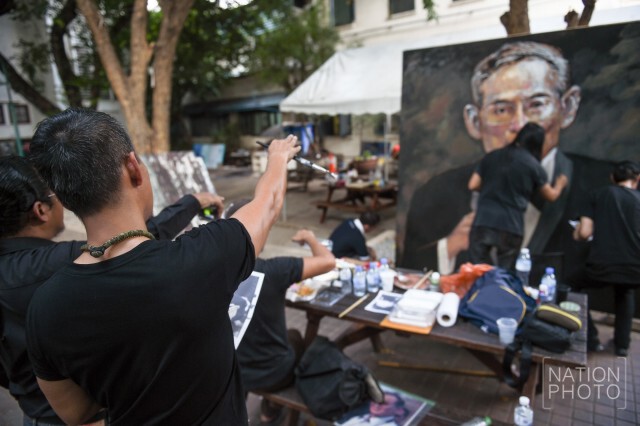 ศิษย์เก่าม.ศิลปากร รวมใจวาดพระบรมสาทิสลักษณ์ ในหลวง ร.๙