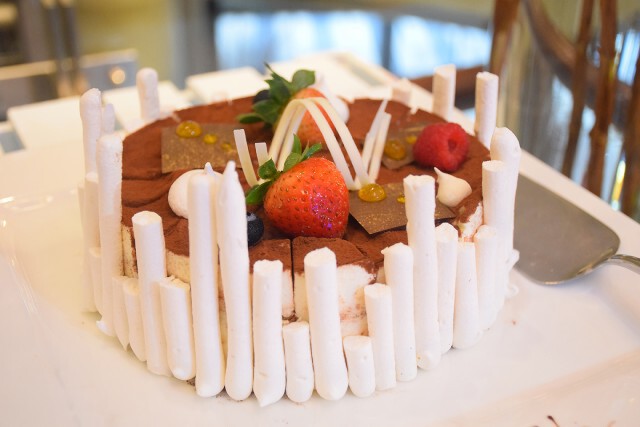 อร่อยปักหมุด : กุ้งแม่น้ำเสิร์ฟแบบไม่อั้น มา 2 จ่าย 1 ที่ Atelier@ Pullman Grand Sukhumvit