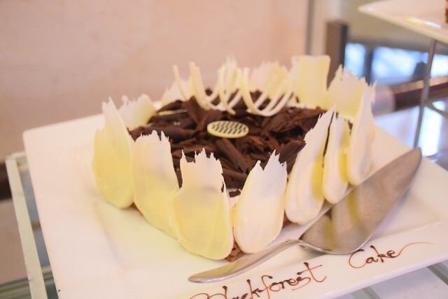 อร่อยปักหมุด : กุ้งแม่น้ำเสิร์ฟแบบไม่อั้น มา 2 จ่าย 1 ที่ Atelier@ Pullman Grand Sukhumvit
