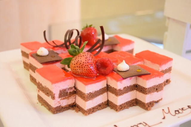 อร่อยปักหมุด : กุ้งแม่น้ำเสิร์ฟแบบไม่อั้น มา 2 จ่าย 1 ที่ Atelier@ Pullman Grand Sukhumvit