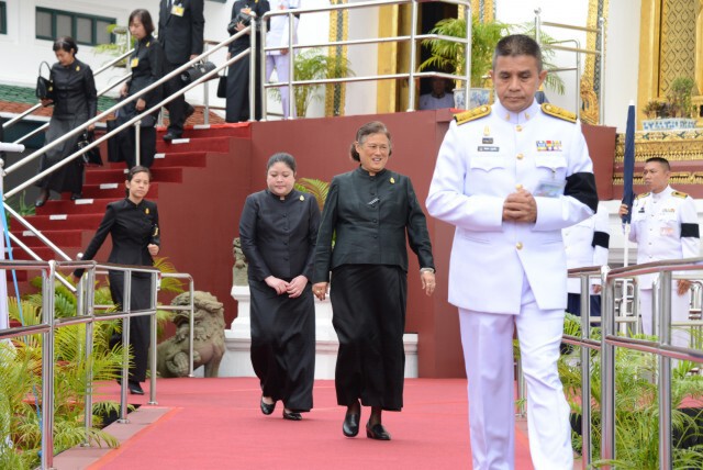 สมเด็จพระเทพฯ เสด็จฯไปทรงถวายภัตตาหารเช้า