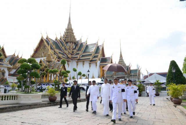 ประธานาธิบดีศรีลังกา วางมาลาถวายราชสักการะพระบรมศพ