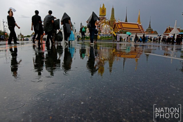 ฝนตกหนัก! ที่ท้องสนามหลวง