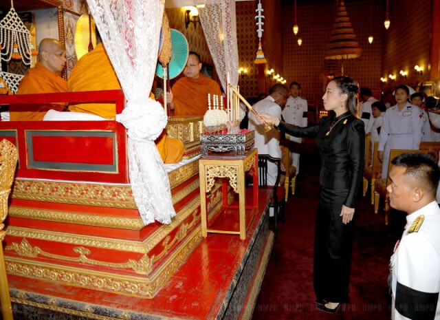 พระองค์ภาฯ  เสด็จพระพิธี ธรรมสวดพระอภิธรรมพระบรมศพ