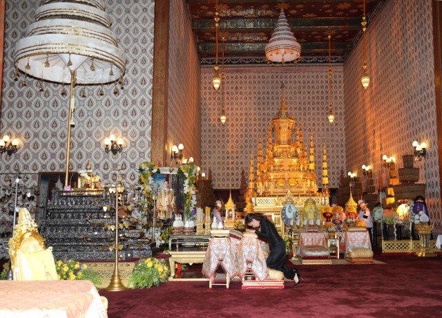 พระองค์ภาฯ  เสด็จพระพิธี ธรรมสวดพระอภิธรรมพระบรมศพ