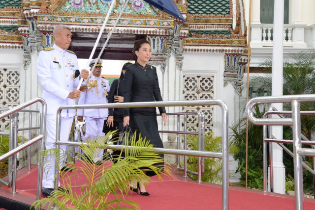 พระองค์ภา-พระองค์เจ้าสิริวัณณวรีฯ เสด็จพระพิธีธรรมสวดพระอภิธรรมพระบรมศพ