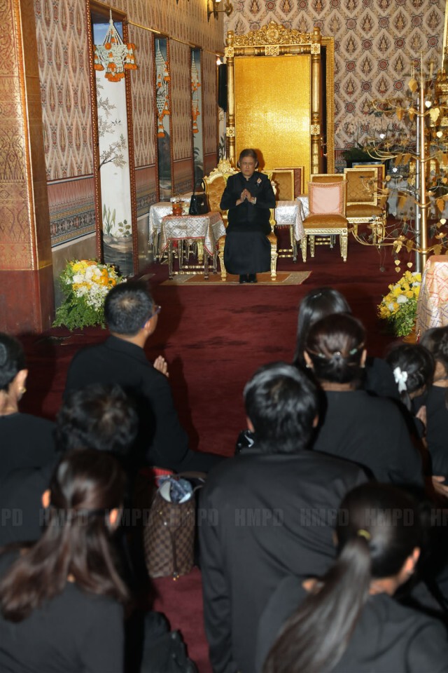 สมเด็จพระเทพฯ เสด็จฯพระพิธีธรรมสวดพระอภิธรรมพระบรมศพ