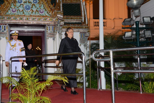 สมเด็จพระเทพรัตนราชสุดาเสด็จฯพระพิธีธรรมสวดพระอภิธรรมพระบรมศพ