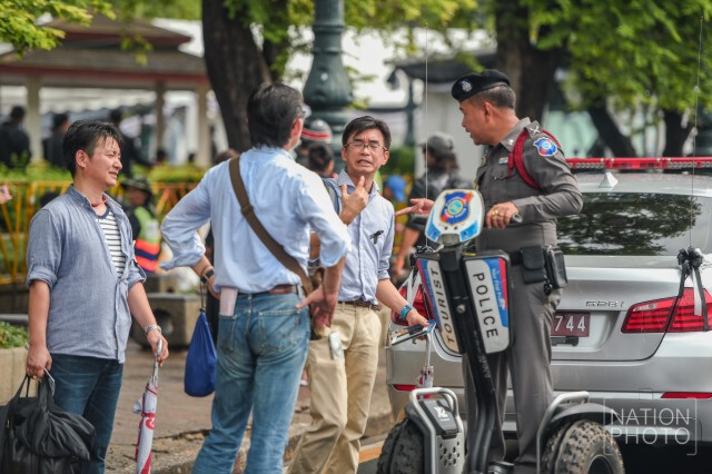 ตำรวจท่องเที่ยวตรวจตราความเรียบร้อยรอบพระบรมมหาราชวัง