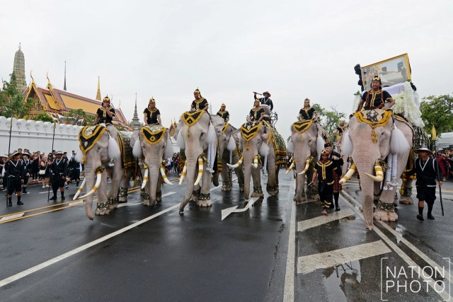 ลำดับภาพ : ครบ 1 เดือน..."ในหลวง" เสด็จสวรรคต