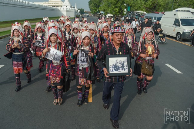 ลำดับภาพ : ครบ 1 เดือน..."ในหลวง" เสด็จสวรรคต