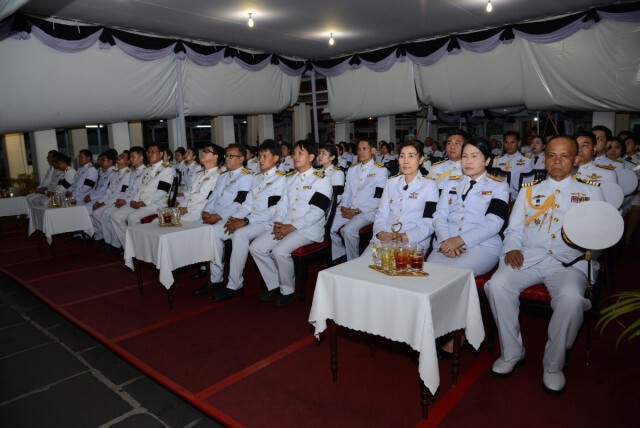 สมเด็จพระบรมฯ เสด็จฯพระพิธีธรรมสวดพระอภิธรรม