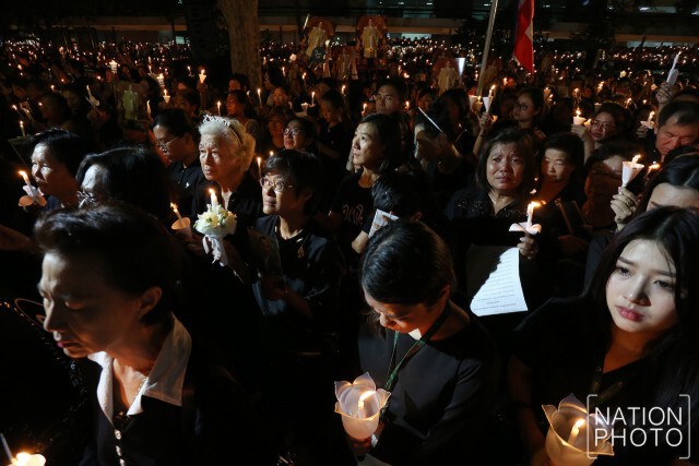 ภาพชุด : "น้อมดวงใจชาวศิริราช...ตามรอยพระราชปณิธานพระภูมิพล"