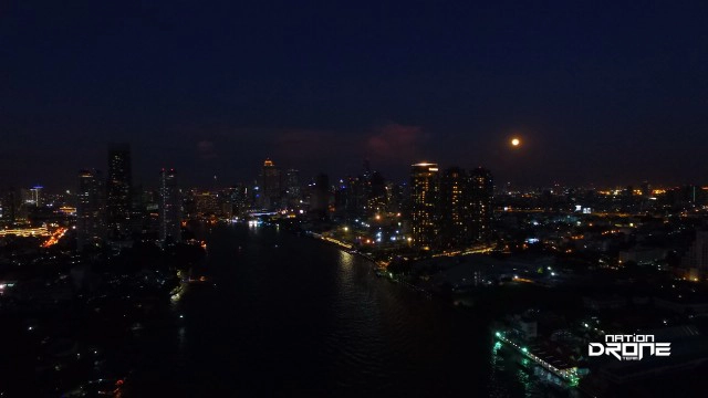 ภาพมุมสูง บรรยากาศ วันลอยกระทง จาก เอเชียทีคยามค่ำคืน