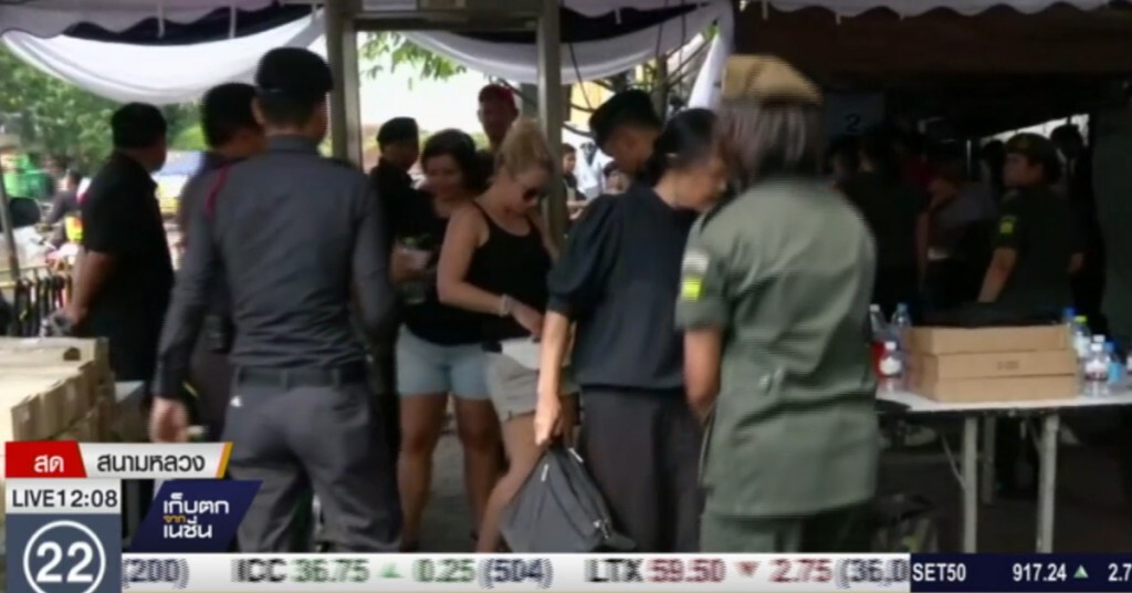 เพิ่มจุดคัดกรองสนามหลวง 3 จุด