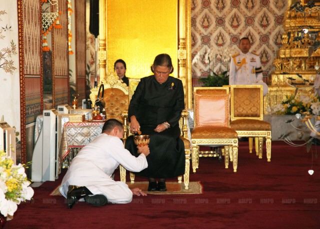 สมเด็จพระเทพฯ ทรงบำเพ็ญพระราชกุศลถวายภัตตาหารเช้า
