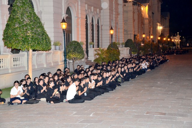 สมเด็จพระเทพฯ เสด็จฯพระพิธีธรรมสวดพระอภิธรรมพระบรมศพ